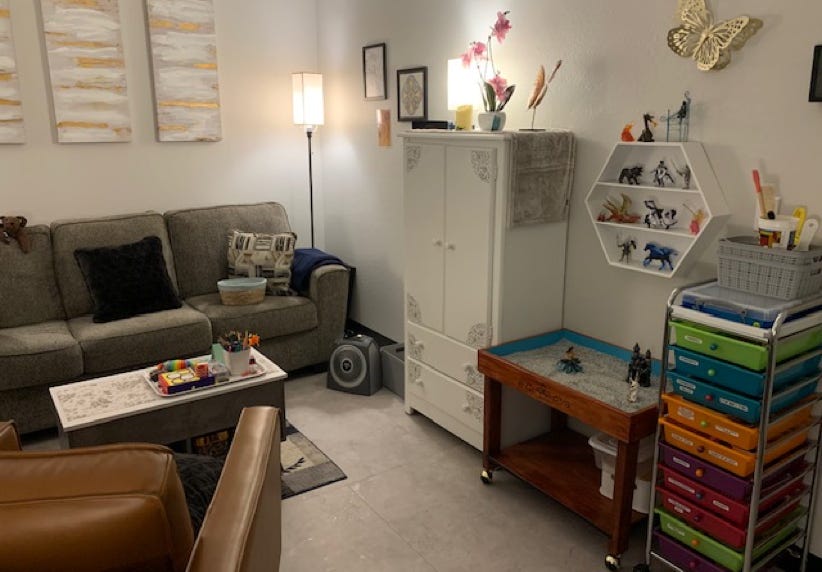 Our trauma therapy sessions in North Phoenix incorporate EMDR and creative arts interventions for deeper healing